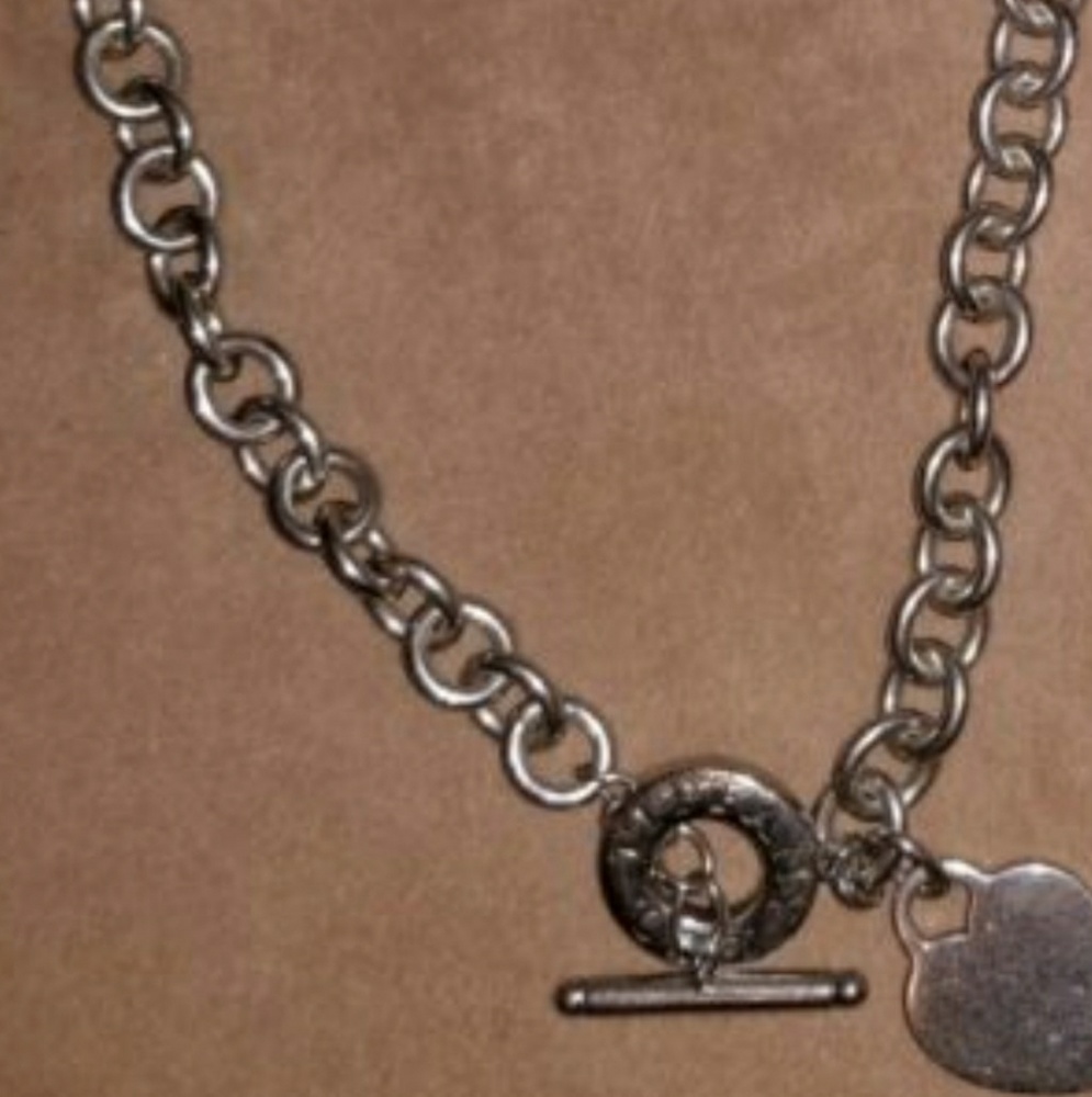 Tiffany and Co toggle necklace